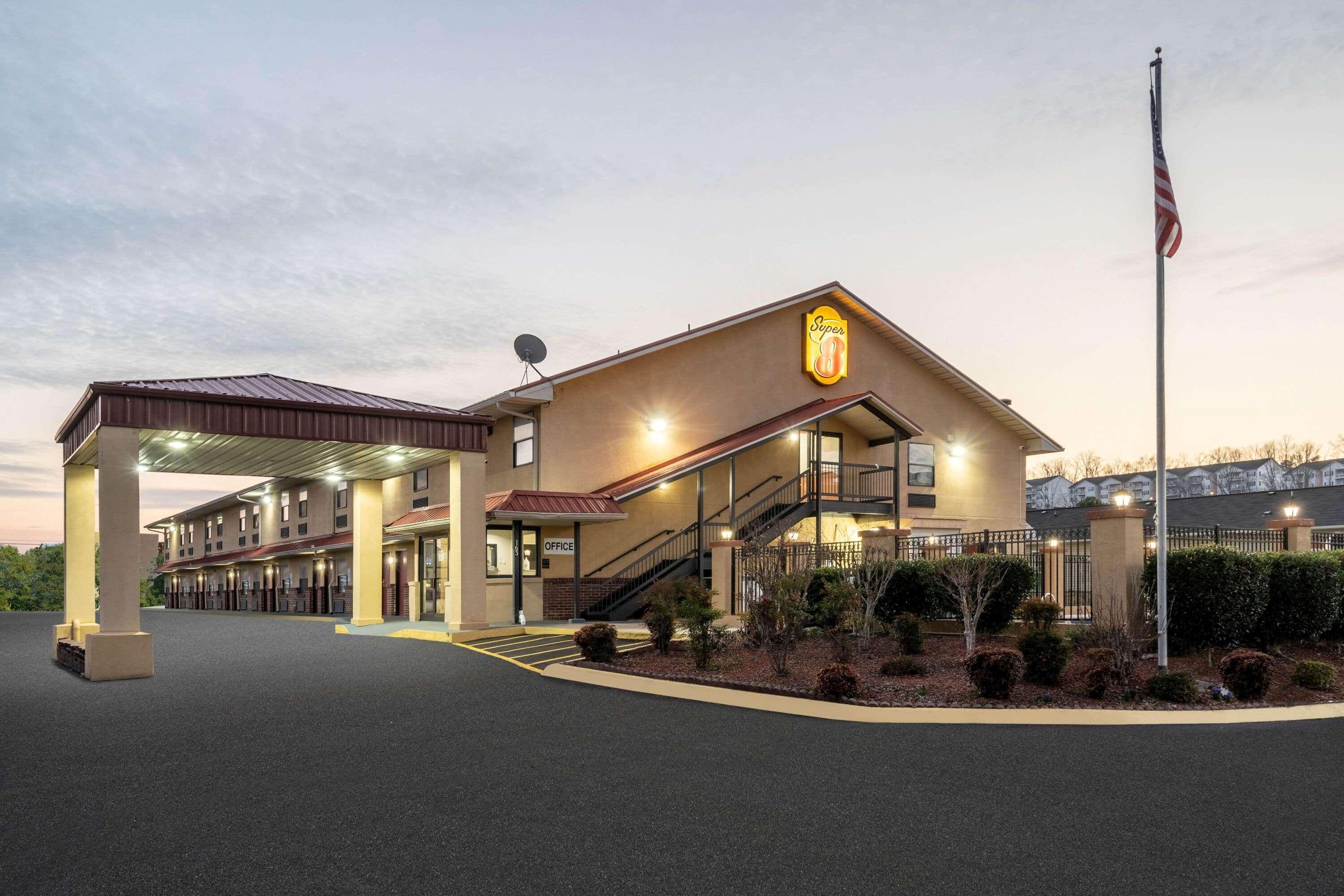 Motel Super 8 By Wyndham Cleveland